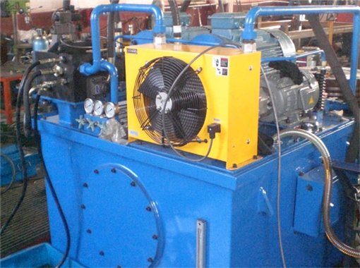 液壓系統(tǒng)(圖3)